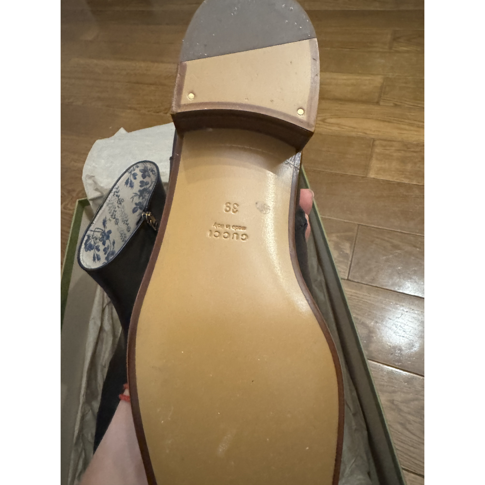 Gucci - czarne skórzane buty