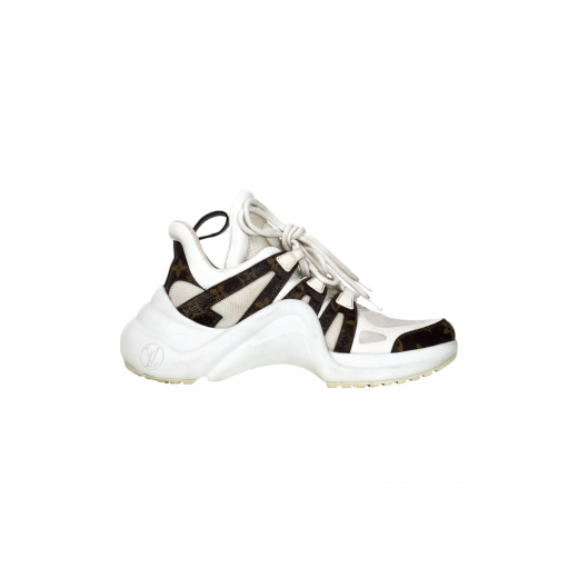 Sneakersy