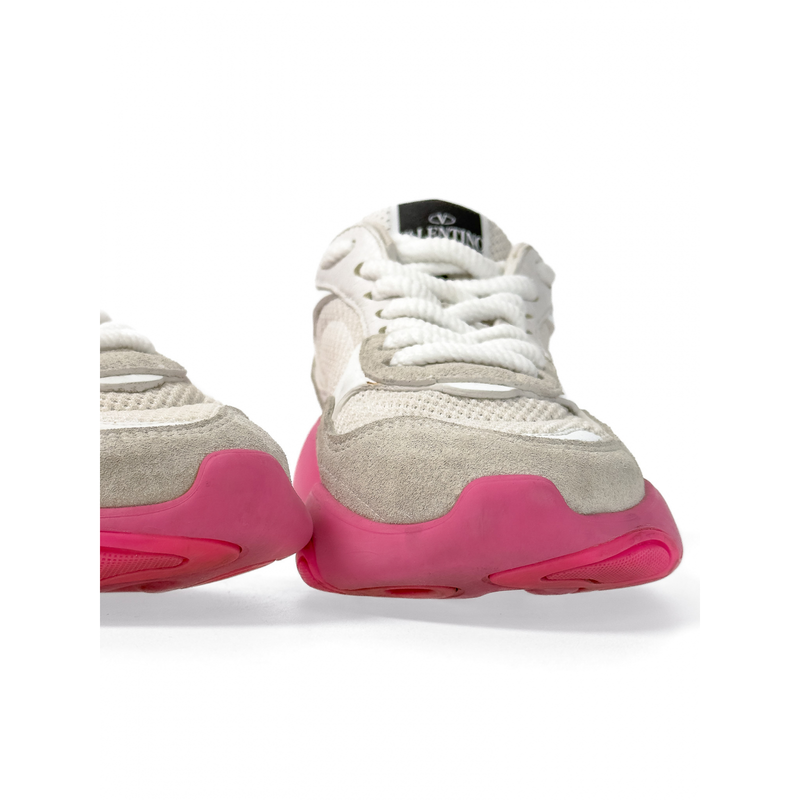 Sneakersy