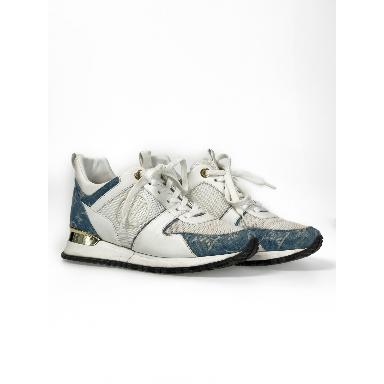 Sneakersy