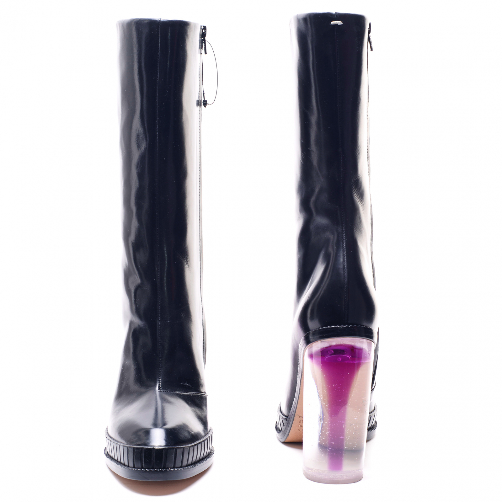 Kozaki Maison Margiela. Plexiglass-heeled leather ankle boots