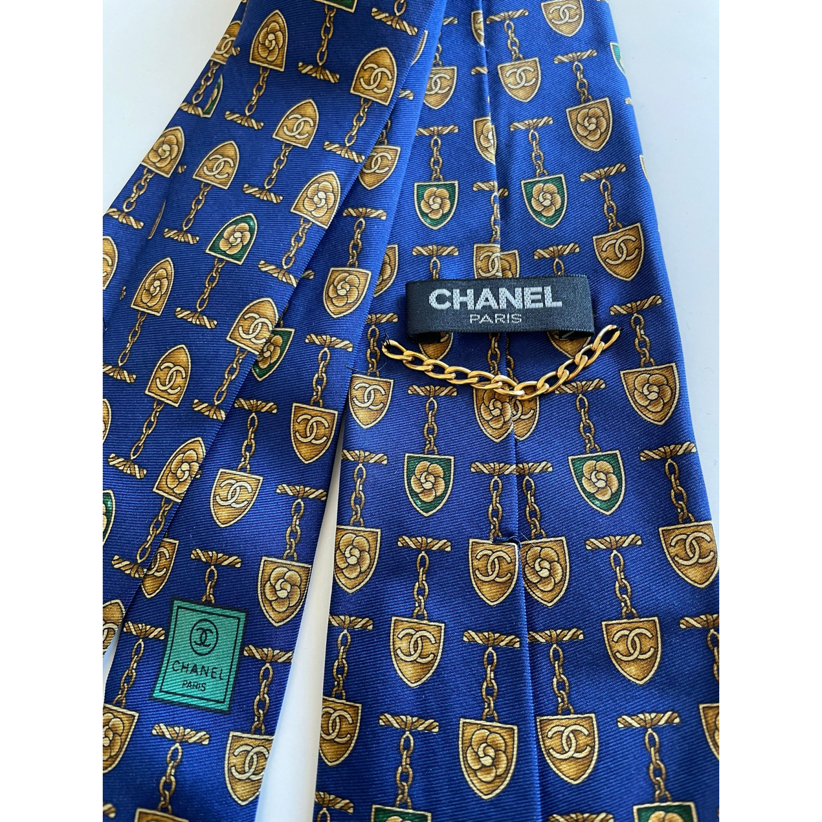 krawat Chanel