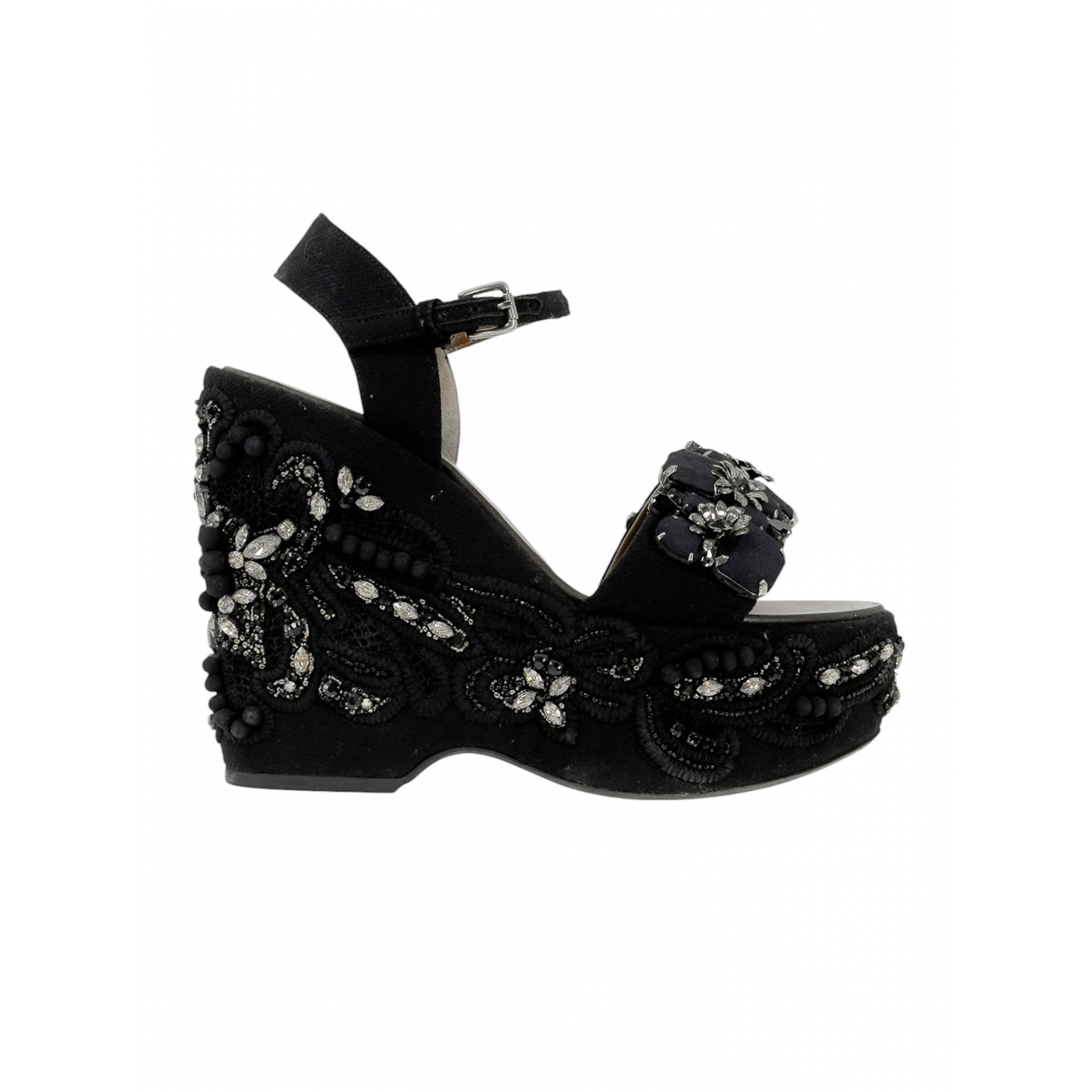 Sandały na koturnie