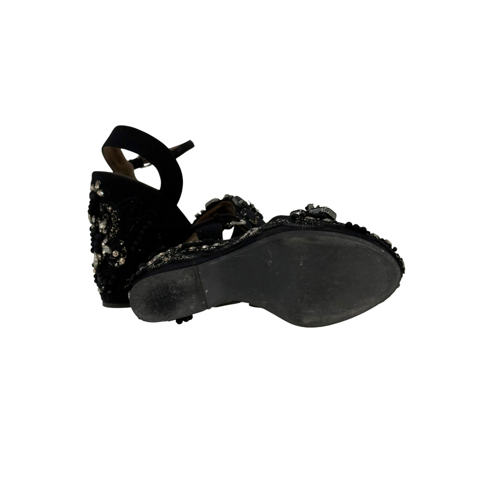 Sandały na koturnie