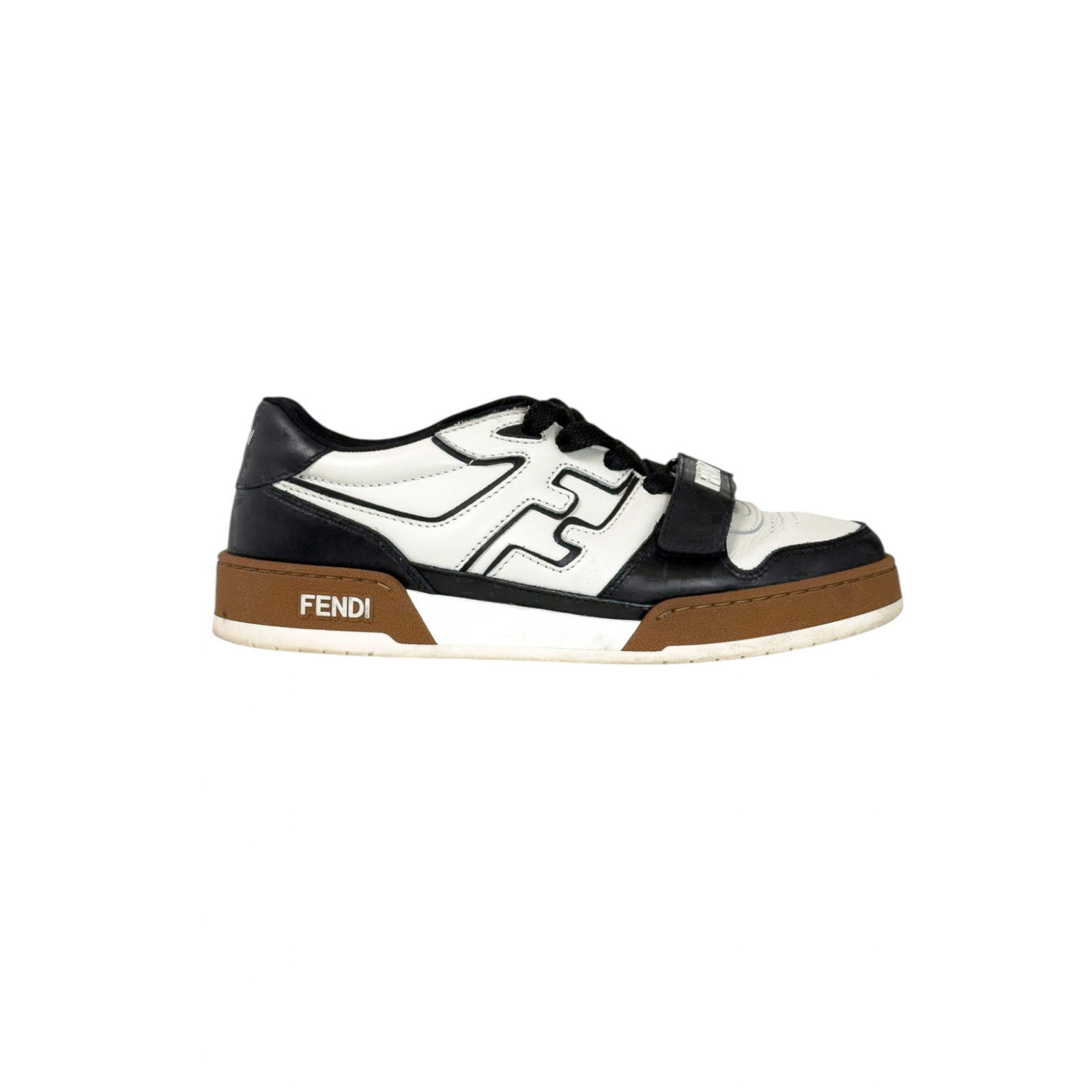 Sneakersy