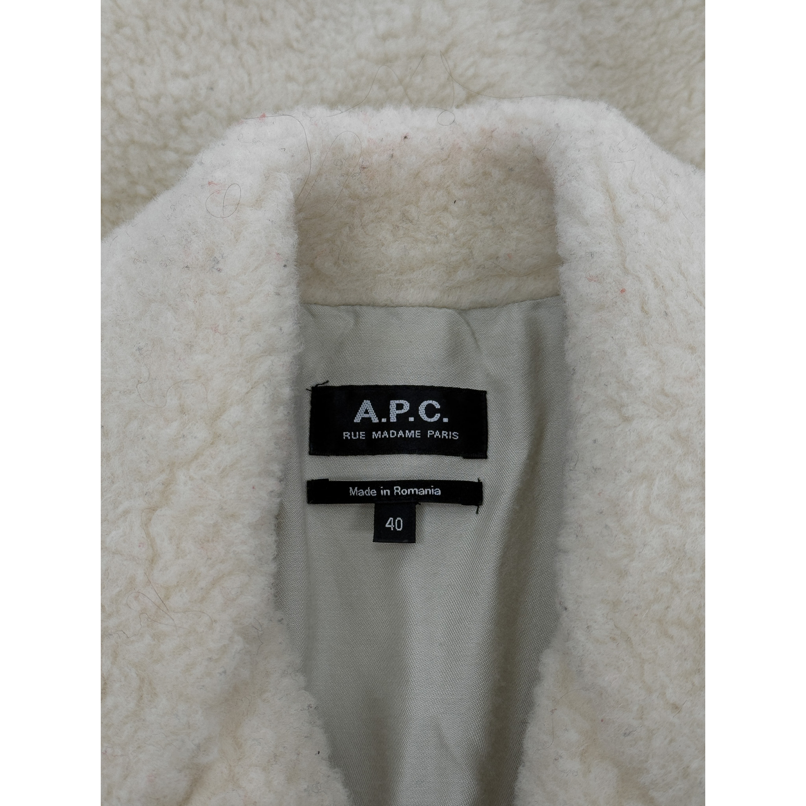 Wełniany kożuch A.P.C.