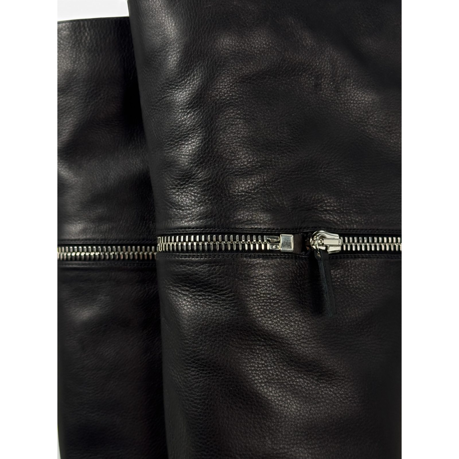 Skórzane kozaki na obcasie