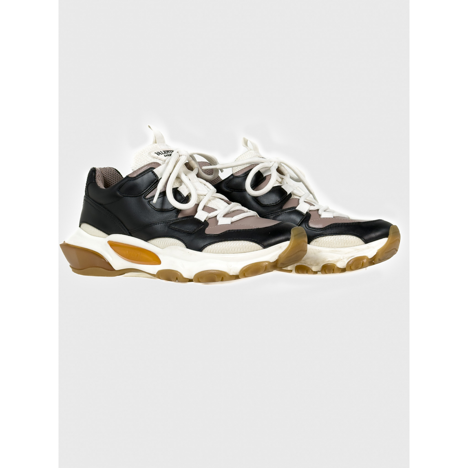 Sneakersy