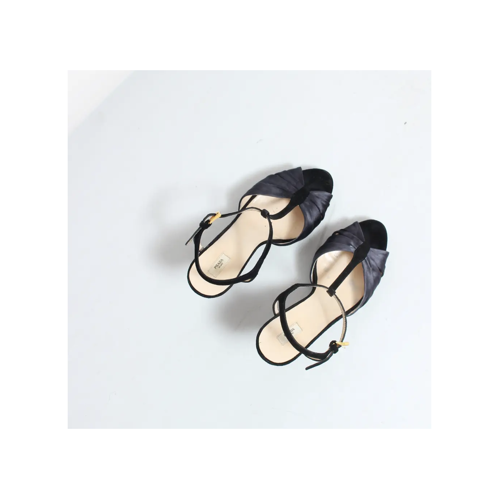 Prada Obcasy 38 sandały