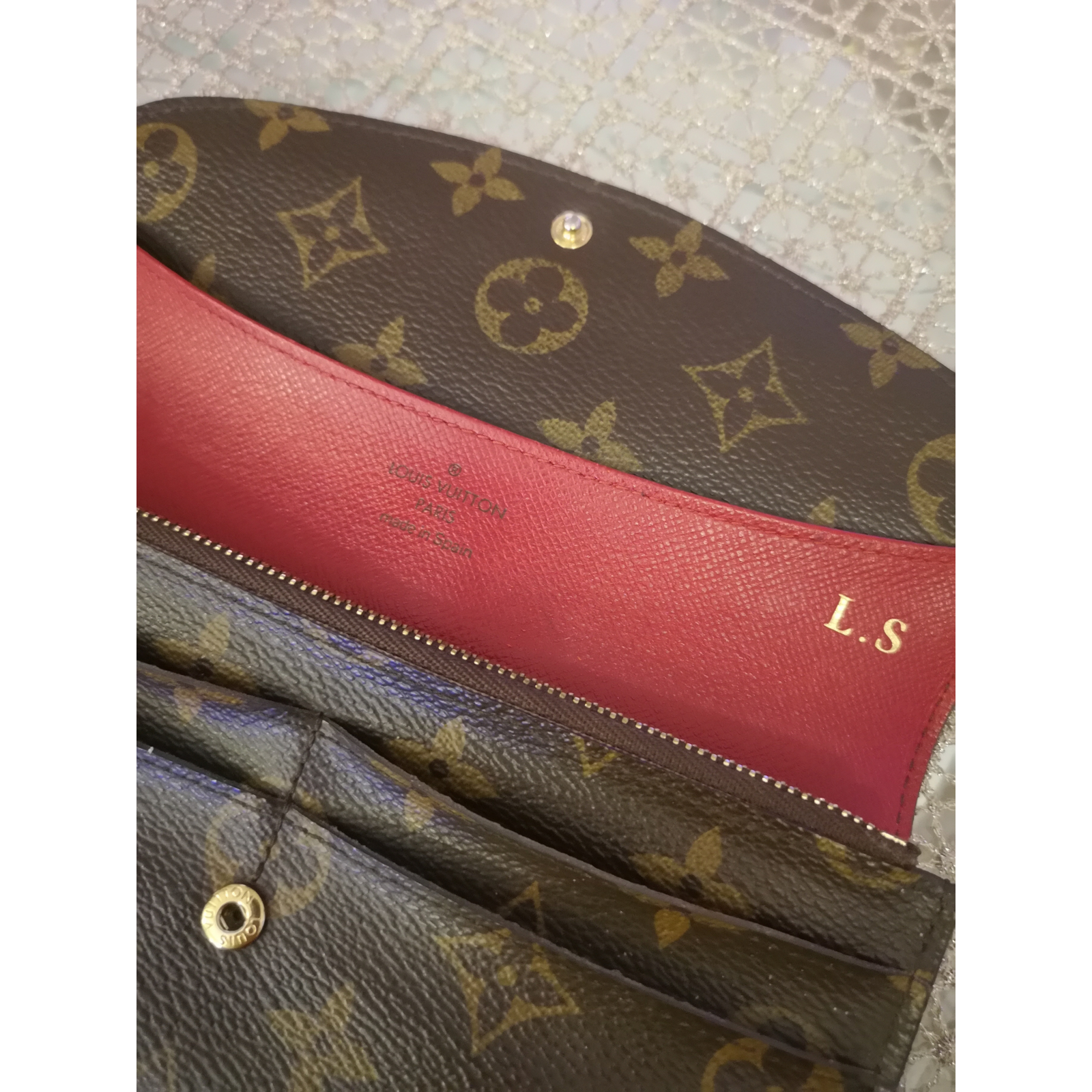 Elegancki portfel Louis Vuitton