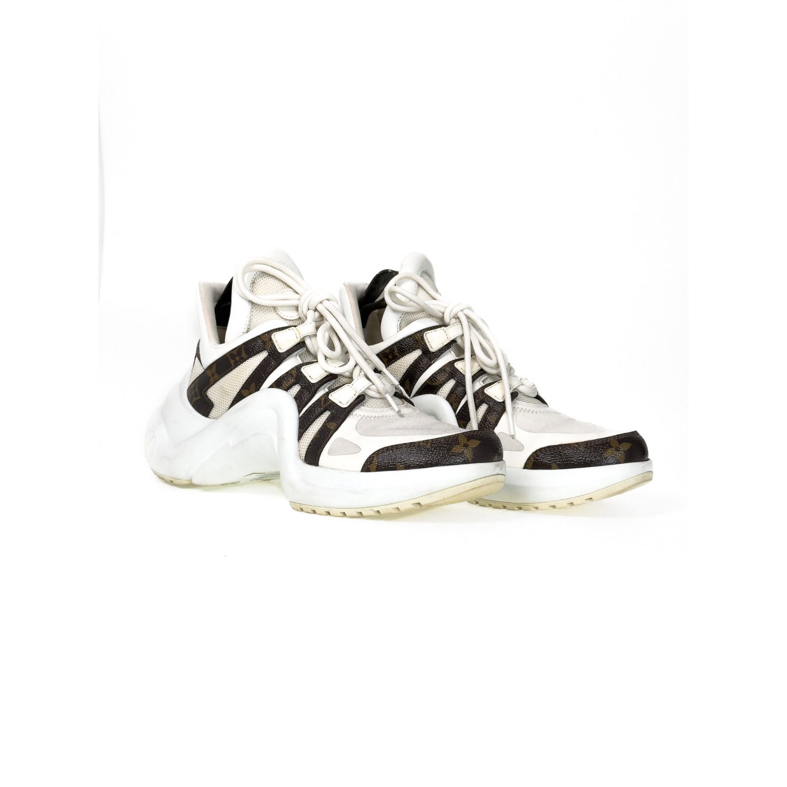 Sneakersy