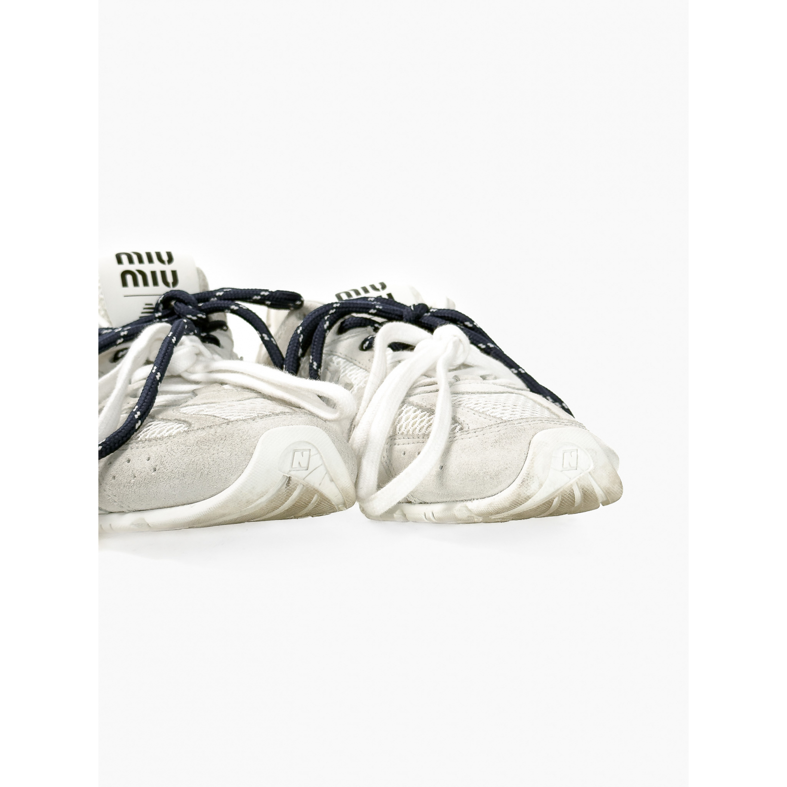 Sneakersy