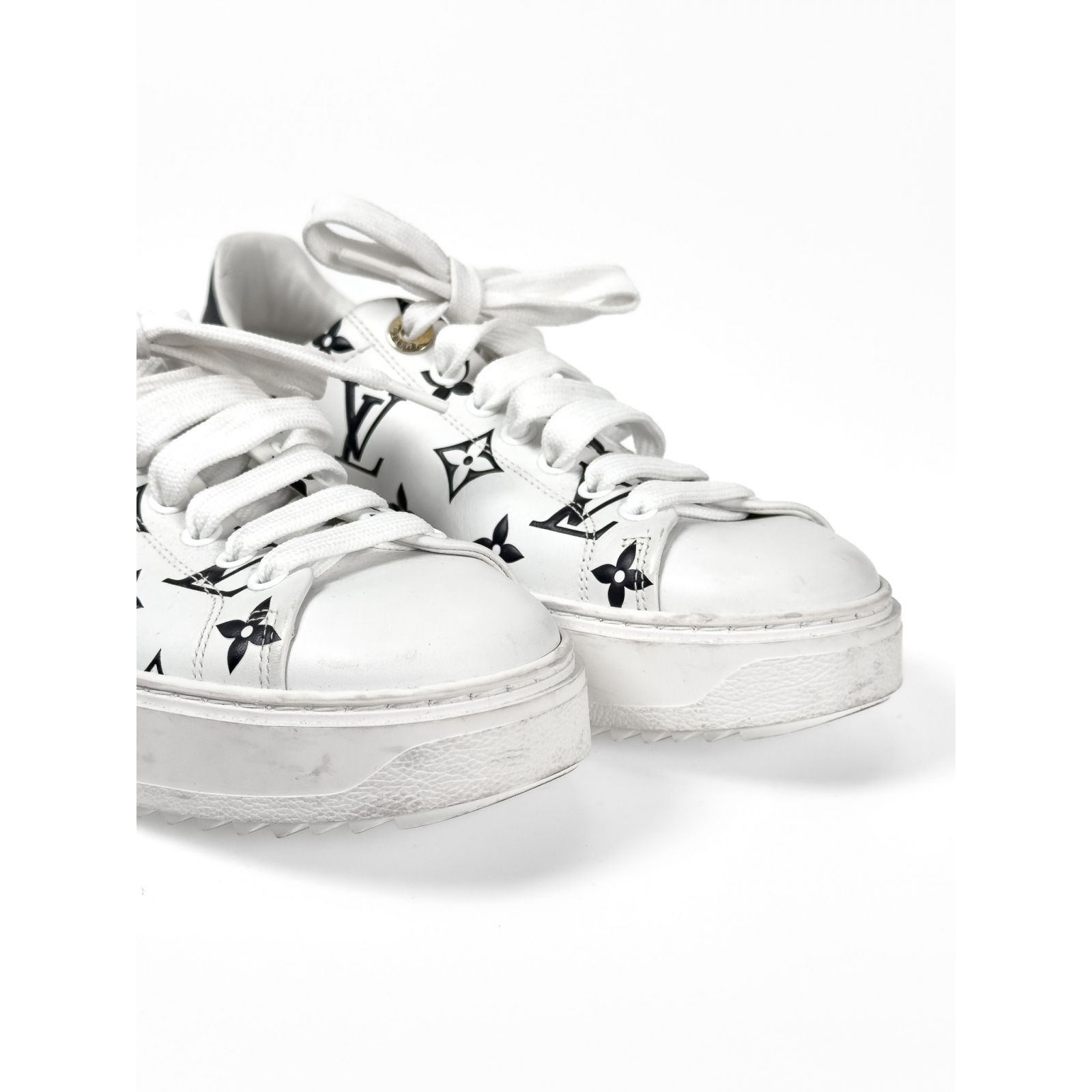 Sneakersy