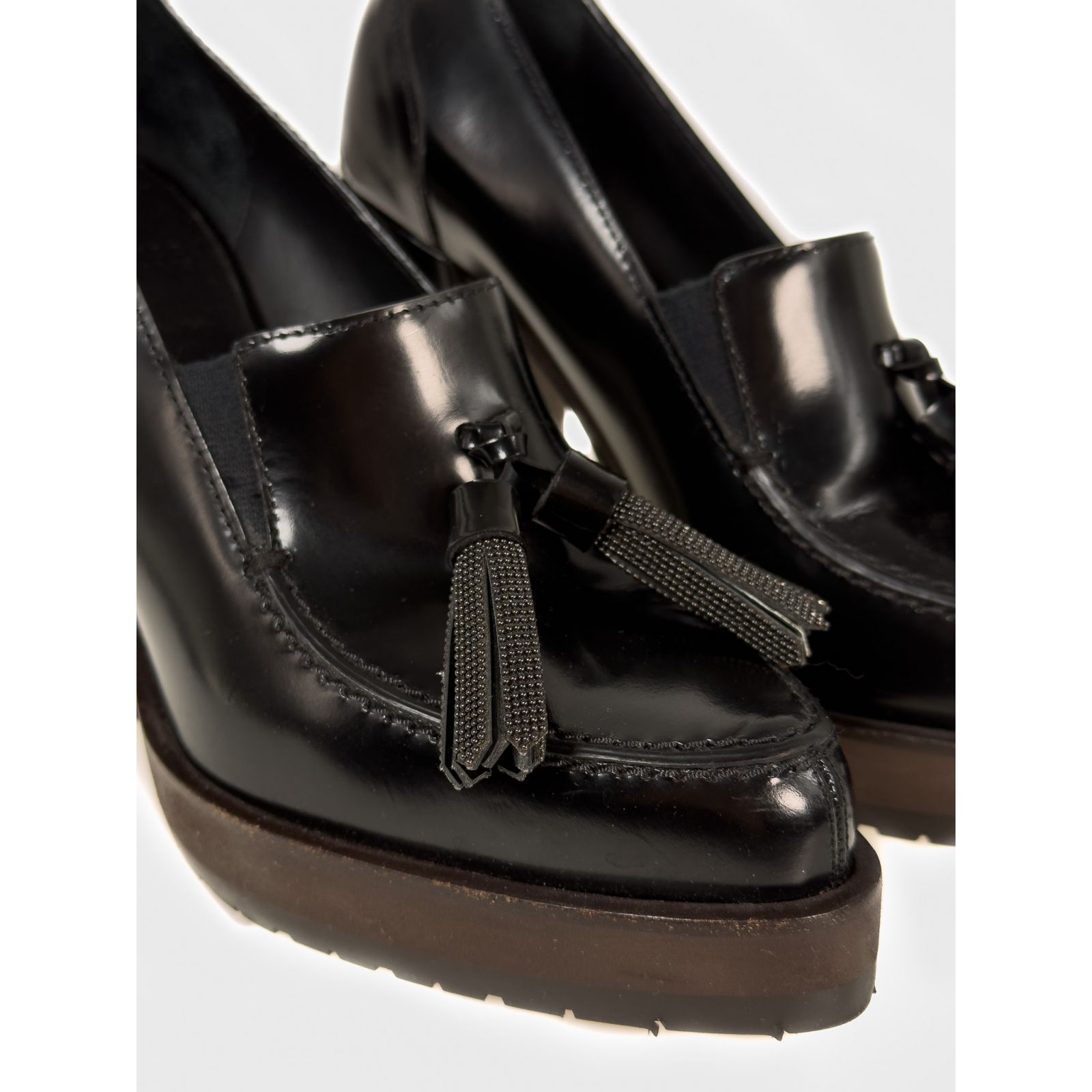 Loafersy na słupku