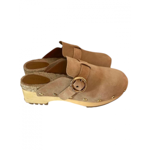 Nowe buty skóra i drewno