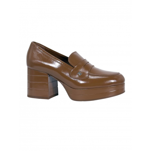 Czółenka na obcasie i platformie