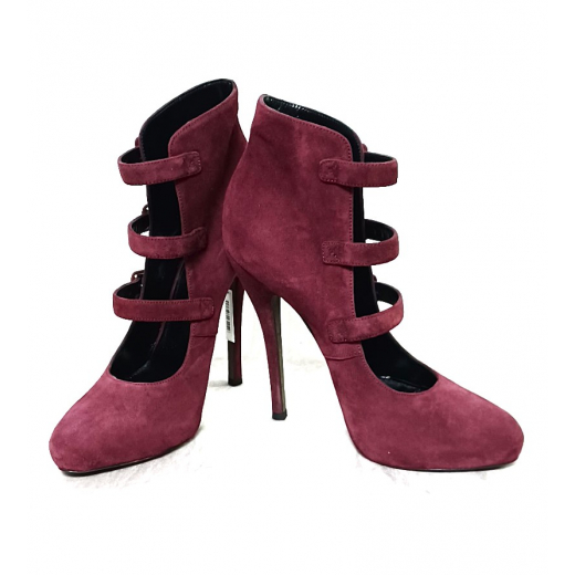 Buty na obcasie